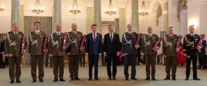 Siedmiu nowych generałów i jeden kontradmirał w pałacu prezydenckim