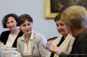 Pierwsza Dama z Siostrami Pasterzankami o wsparciu młodych kobiet i dziewcząt