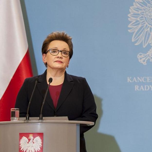 Premier Beata Szydło: rozpoczynamy etap wdrażania dobrej zmiany w polskiej szkole